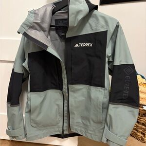 adidas Originals Terrex GORE-TEX Jacket in Sage Green and Black